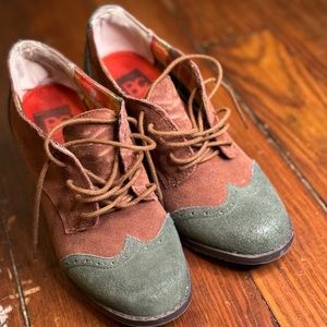 BC Footwear Suede Booties Size 6 1/2